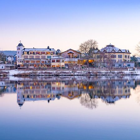 Hotel Weisser Baer Мюльхайм Экстерьер фото