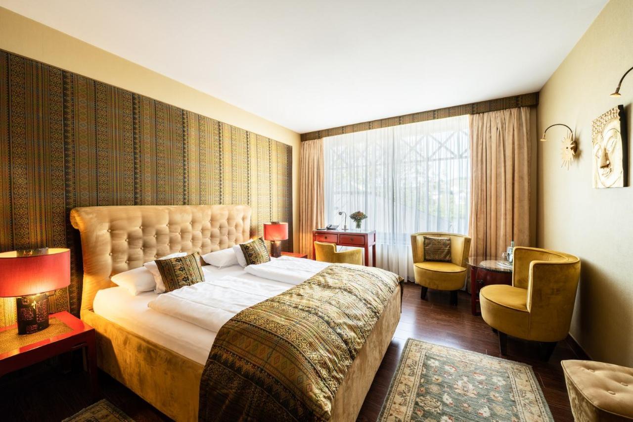 Hotel Weisser Baer Мюльхайм Экстерьер фото