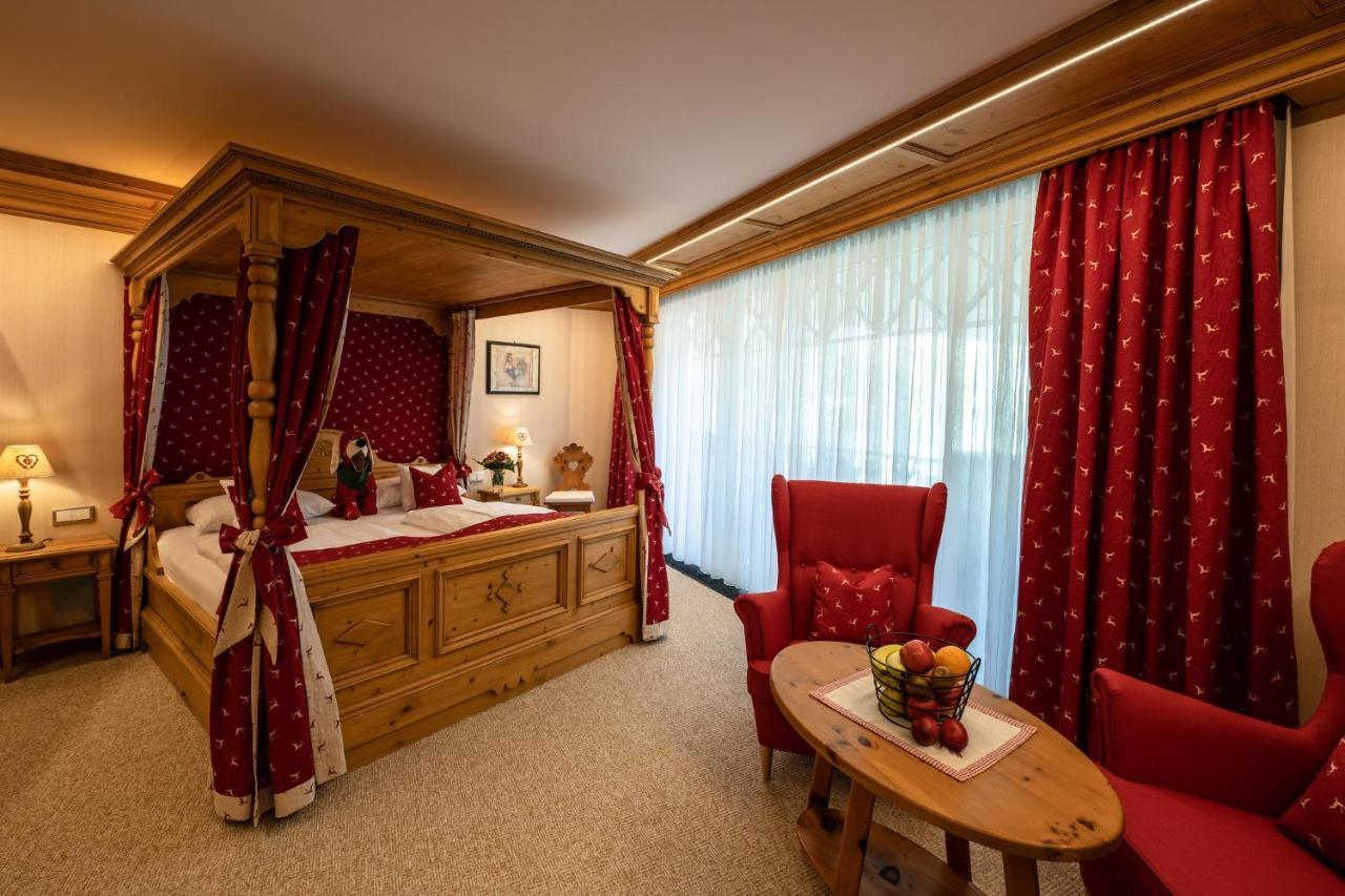 Hotel Weisser Baer Мюльхайм Экстерьер фото