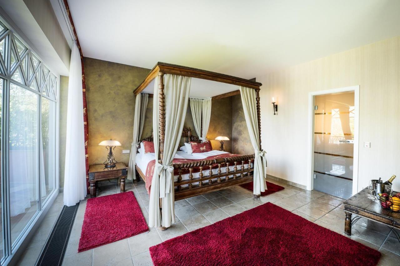 Hotel Weisser Baer Мюльхайм Экстерьер фото