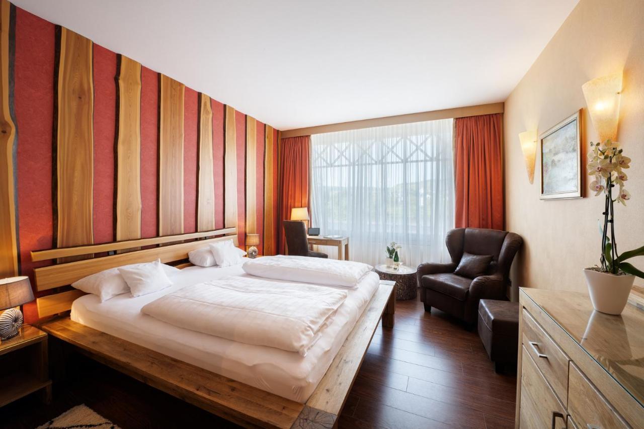 Hotel Weisser Baer Мюльхайм Экстерьер фото