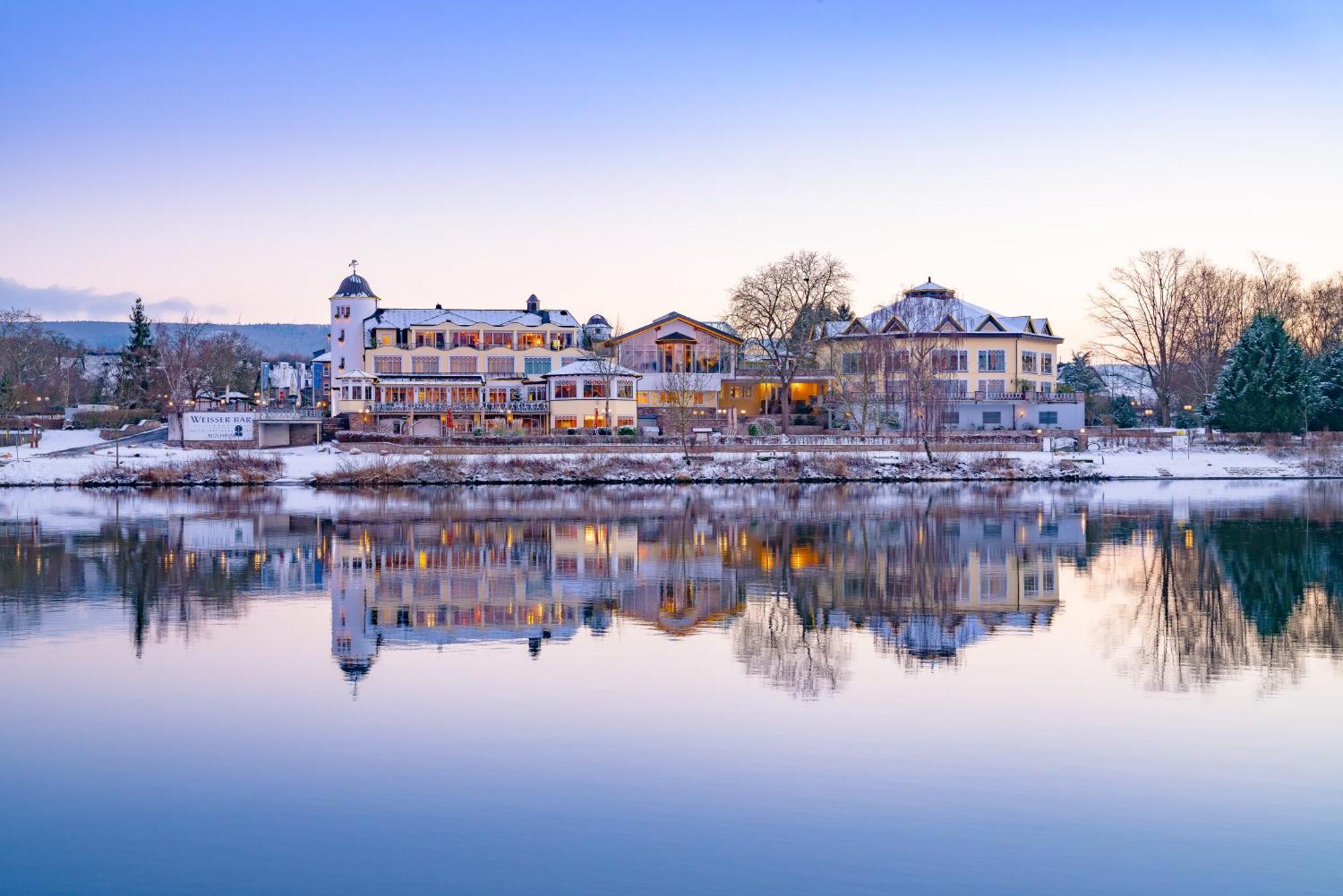 Hotel Weisser Baer Мюльхайм Экстерьер фото